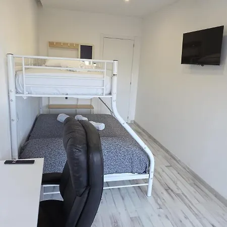 Mi Huesped 130 Valencia, Aeropuerto *