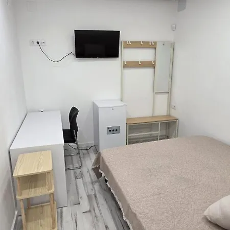 Mi Huesped 130 Valencia, Aeropuerto Гостевой дом *